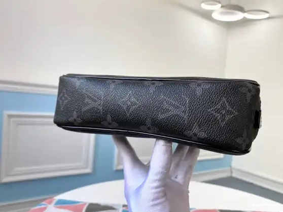 POUCH PM TOILETRY LOUIS VUITTON 0630